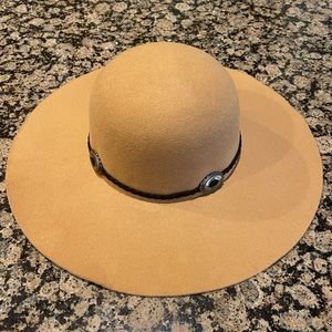 **SOLD**Camel wide brim hat with black rope accent